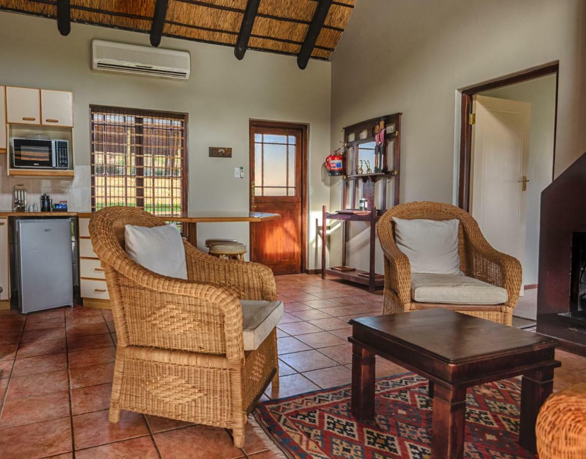 Rooiberg Lodge Van Wyksdorp ภายนอก รูปภาพ